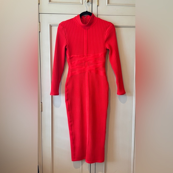 Red Long sleeve Bandage Dress! The fit is incredible! Size Medium. - Picture 4 of 9